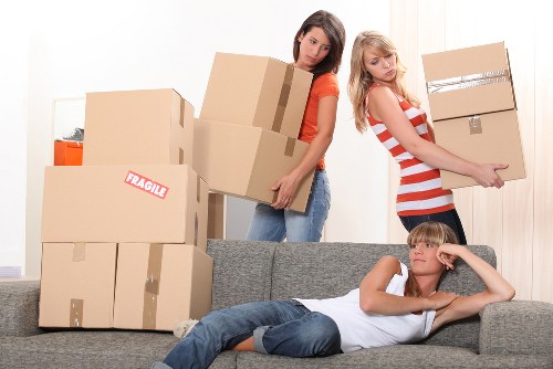 Man with van assisting with furniture collection and delivery around Twickenham